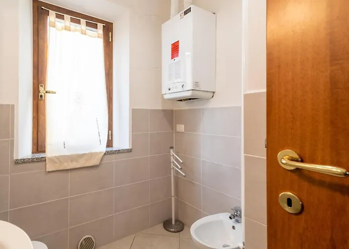 Papa Giuseppe Grande * كورتونا